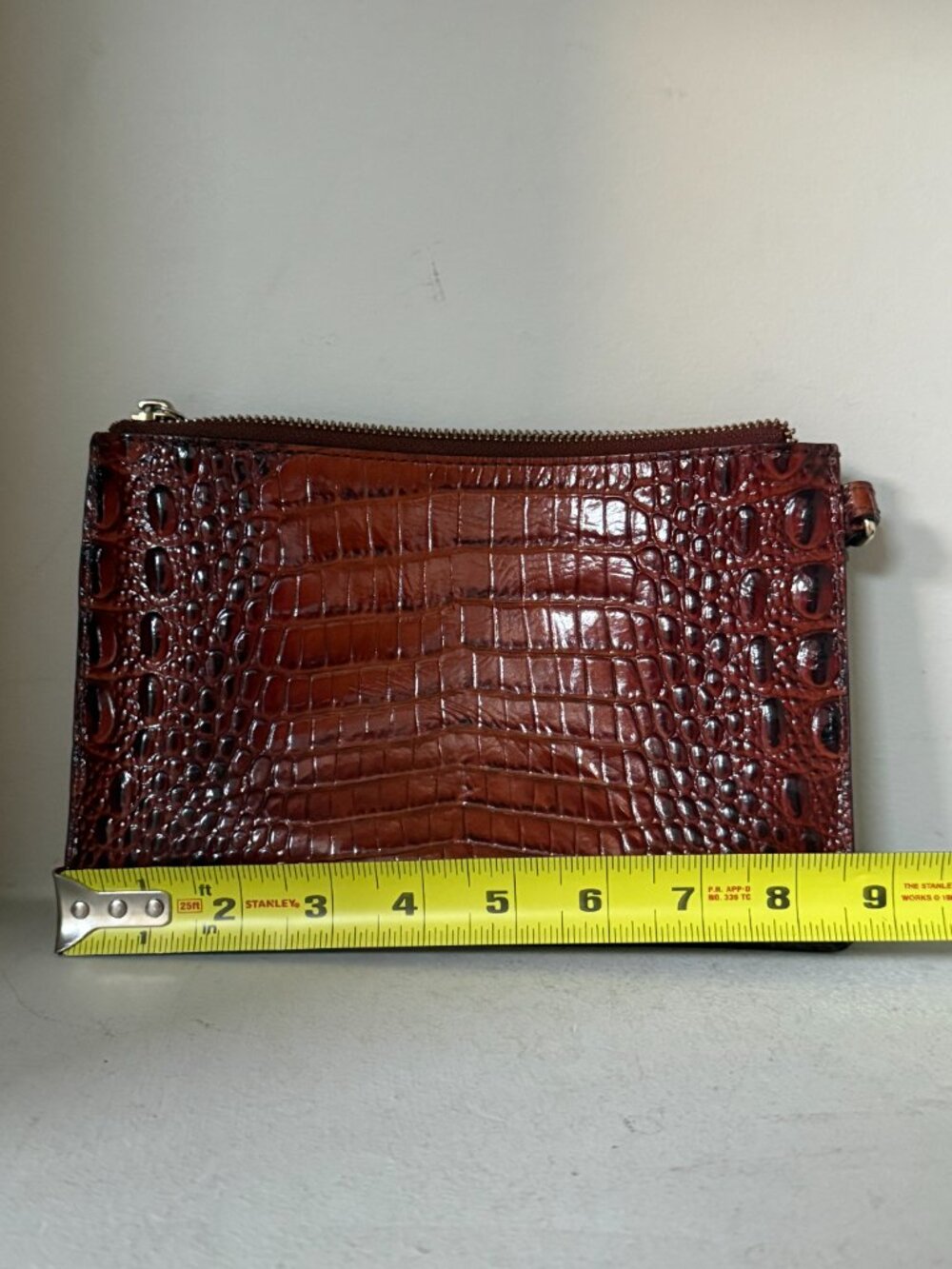 Brahmin Pecan Brown Croc Embossed Leather Wristlet Clutch Gold Hardware - Picture 2 of 10